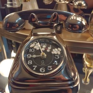 vintage clock phone